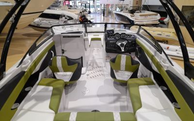 GLASTRON GTS 240