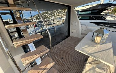 PRESTIGE 590 FLY