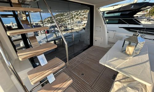 PRESTIGE 590 FLY