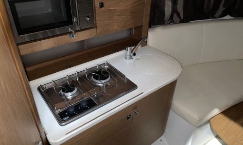 JEANNEAU LEADER 8