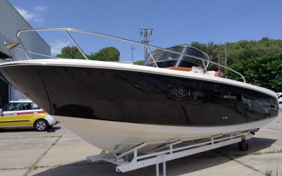 INVICTUS 280 CX