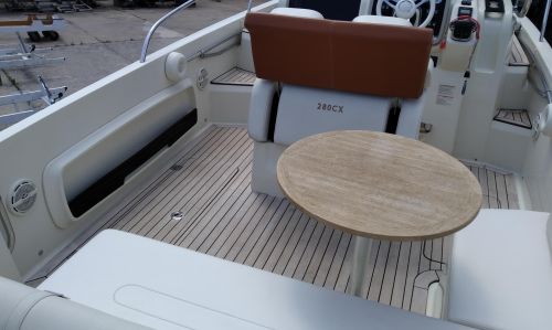 INVICTUS 280 CX