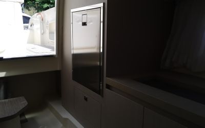 INVICTUS 280 CX