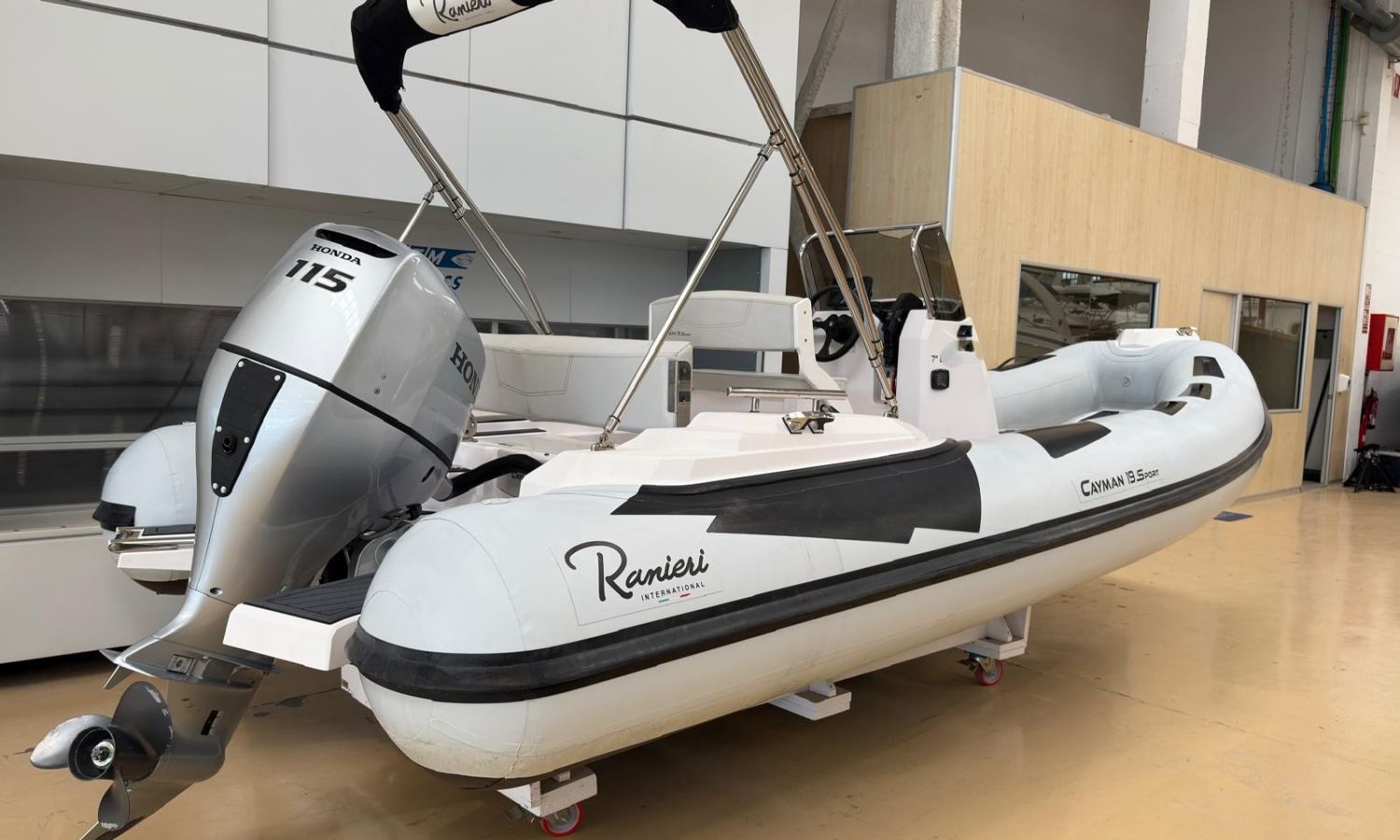 RANIERI CAYMAN 19 SPORT