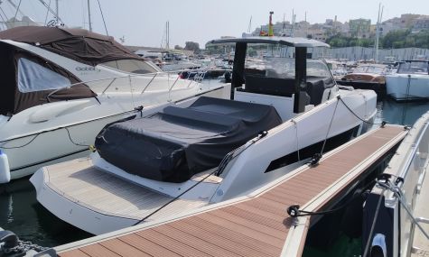ASTONDOA 377 COUPE
