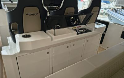 De Antonio Yachts D32 Open