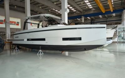 De Antonio Yachts D32 Open