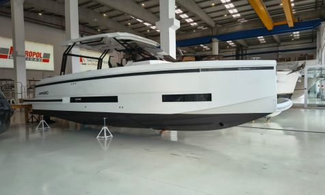 De Antonio Yachts D32 Open