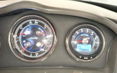 SEA RAY 240 SUN SPORT