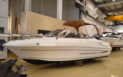 JEANNEAU CAP CAMARAT 635 DC