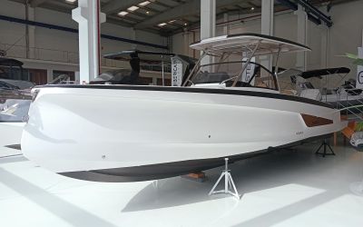 STERK 31 RC SUPERSPORT