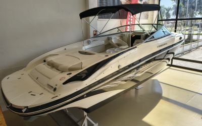 RINKER CAPTIVA 246