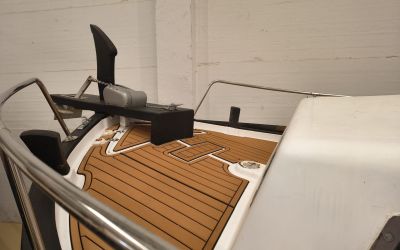 MENORQUIN 36 CABINADO
