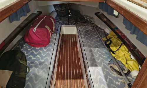 MENORQUIN 31 CABINADO