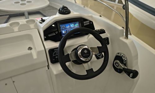 JEANNEAU CAP CAMARAT 5.5 CC