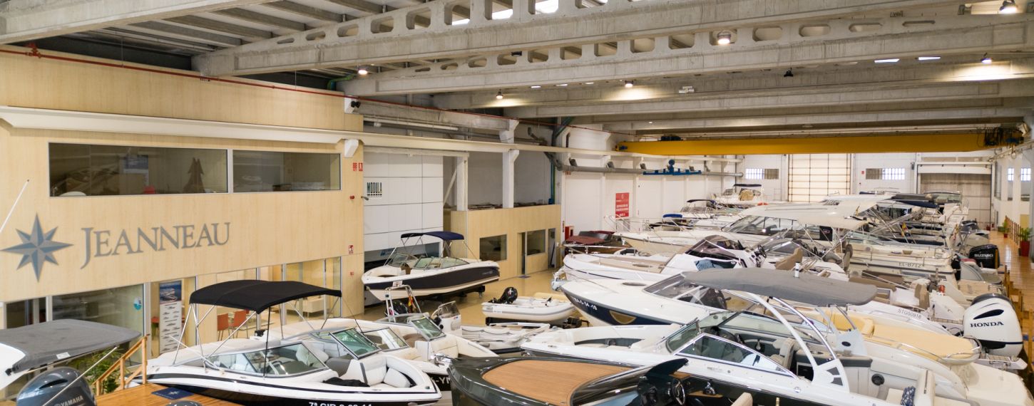 THE BEST SELECTION OF PRE-OWNED BOATS