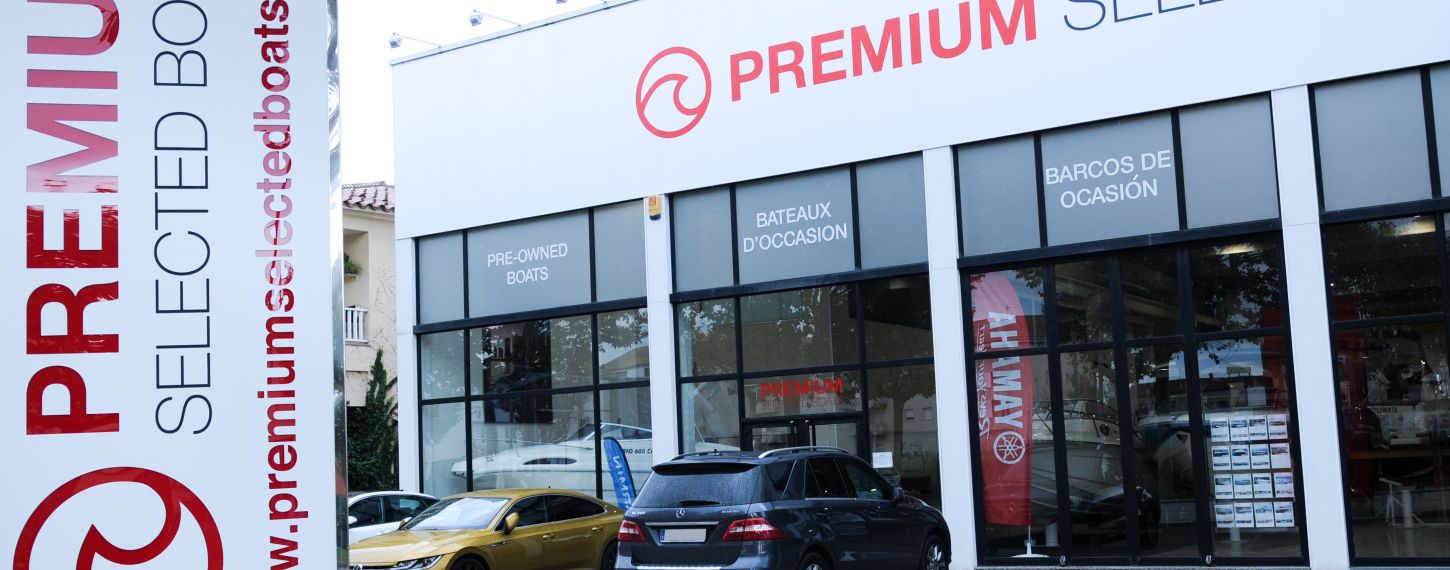 THE BEST SELECTION OF PRE-OWNED BOATS