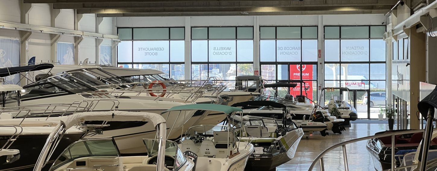 MORE THAN 60 BOATS IN OUR SHOWROOM