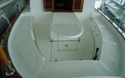 TIBURON 37 CABINADO